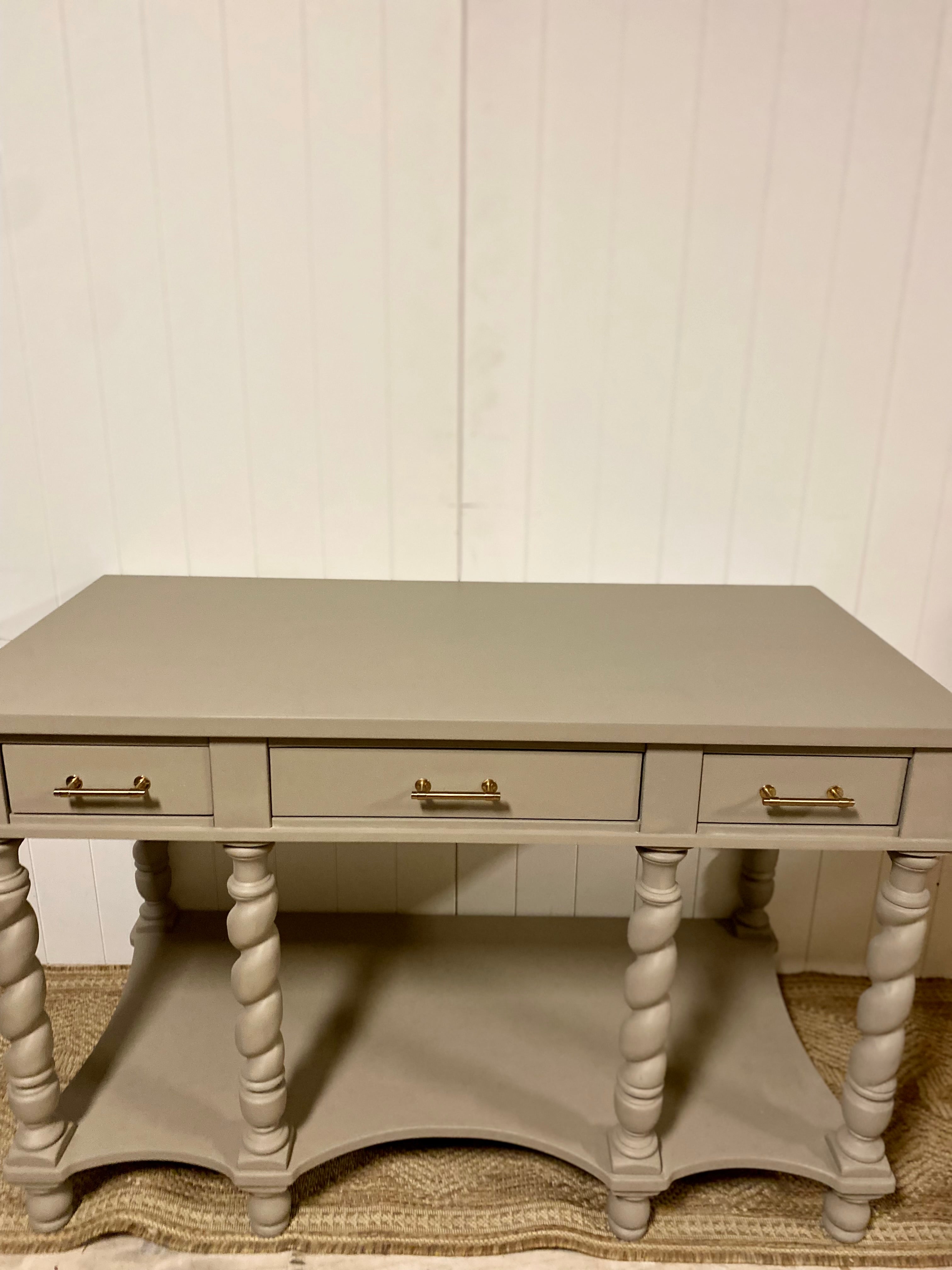 Gorgeous Spindle Leg Refinished Console Table
