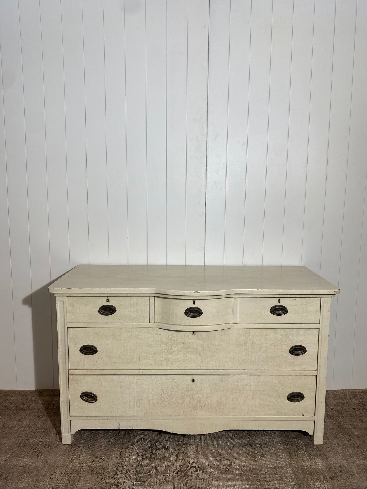 Off White Vintage Dresser